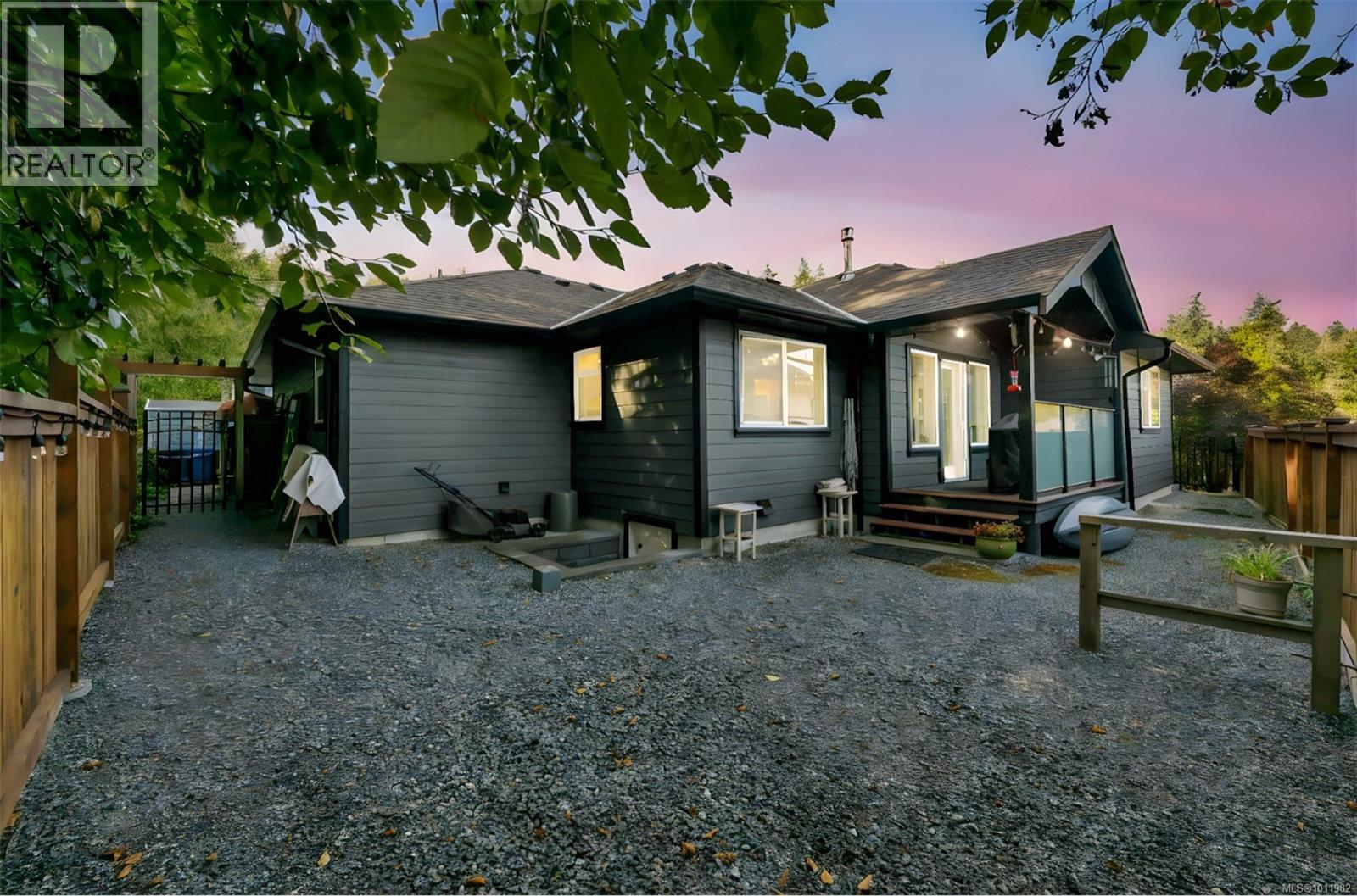 1501 Treetop Close, Crofton, British Columbia  V0R 1R0 - Photo 3 - 1011982