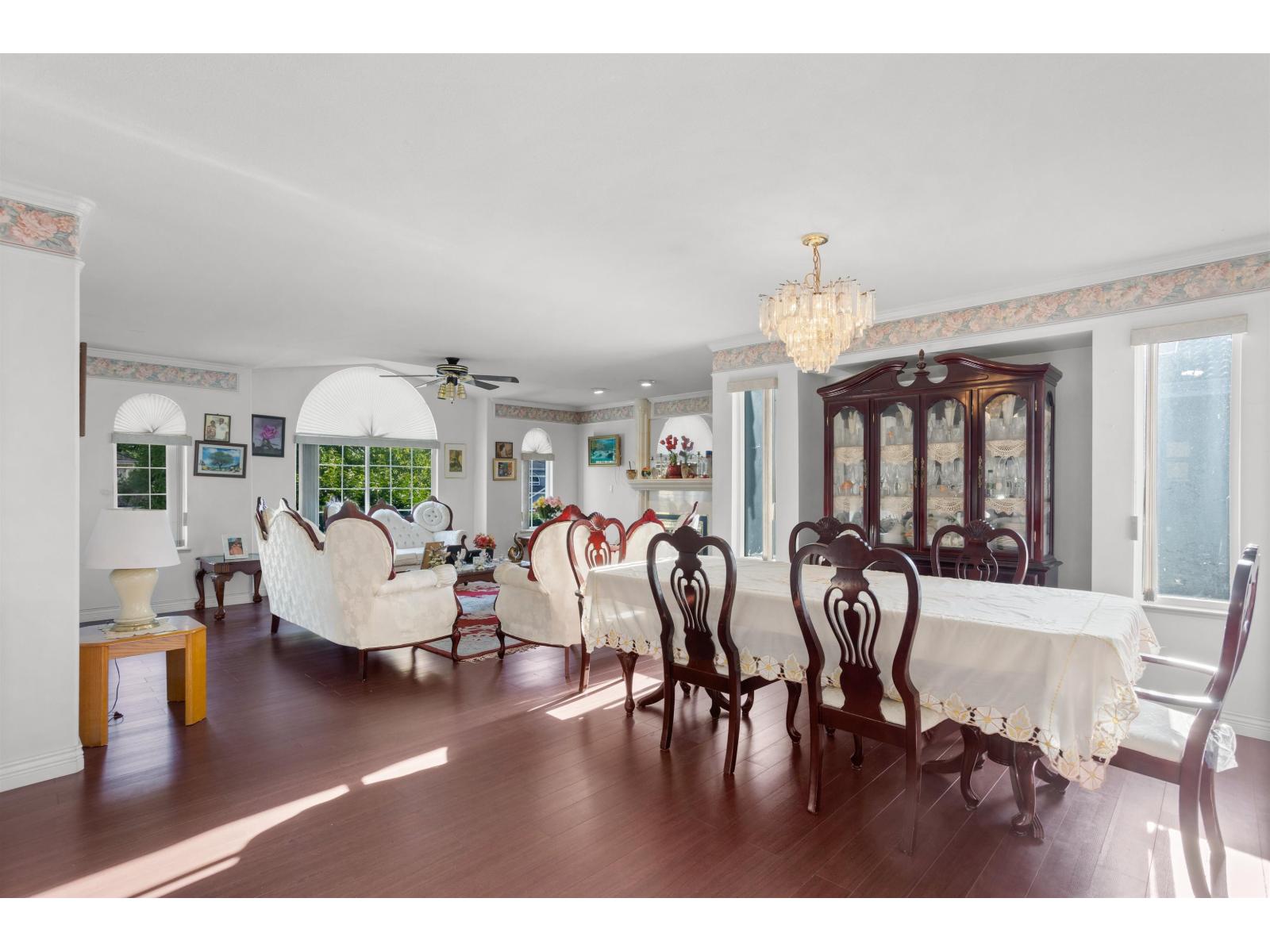 Property at 12185 98A AVENUE image 5