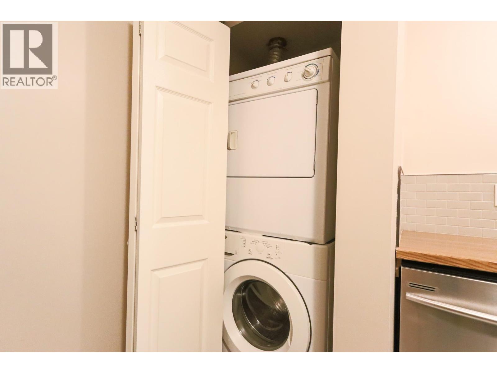 1516 Tanglewood Lane, Coquitlam, British Columbia  V3E 2V2 - Photo 33 - R3040521