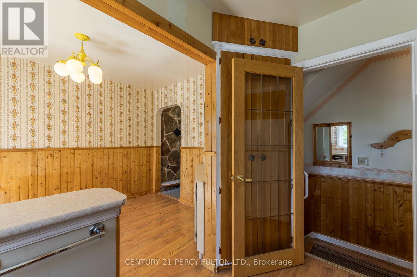 111 Short Avenue, Kawartha Lakes, Ontario  K9V 1J7 - Photo 11 - X12364839