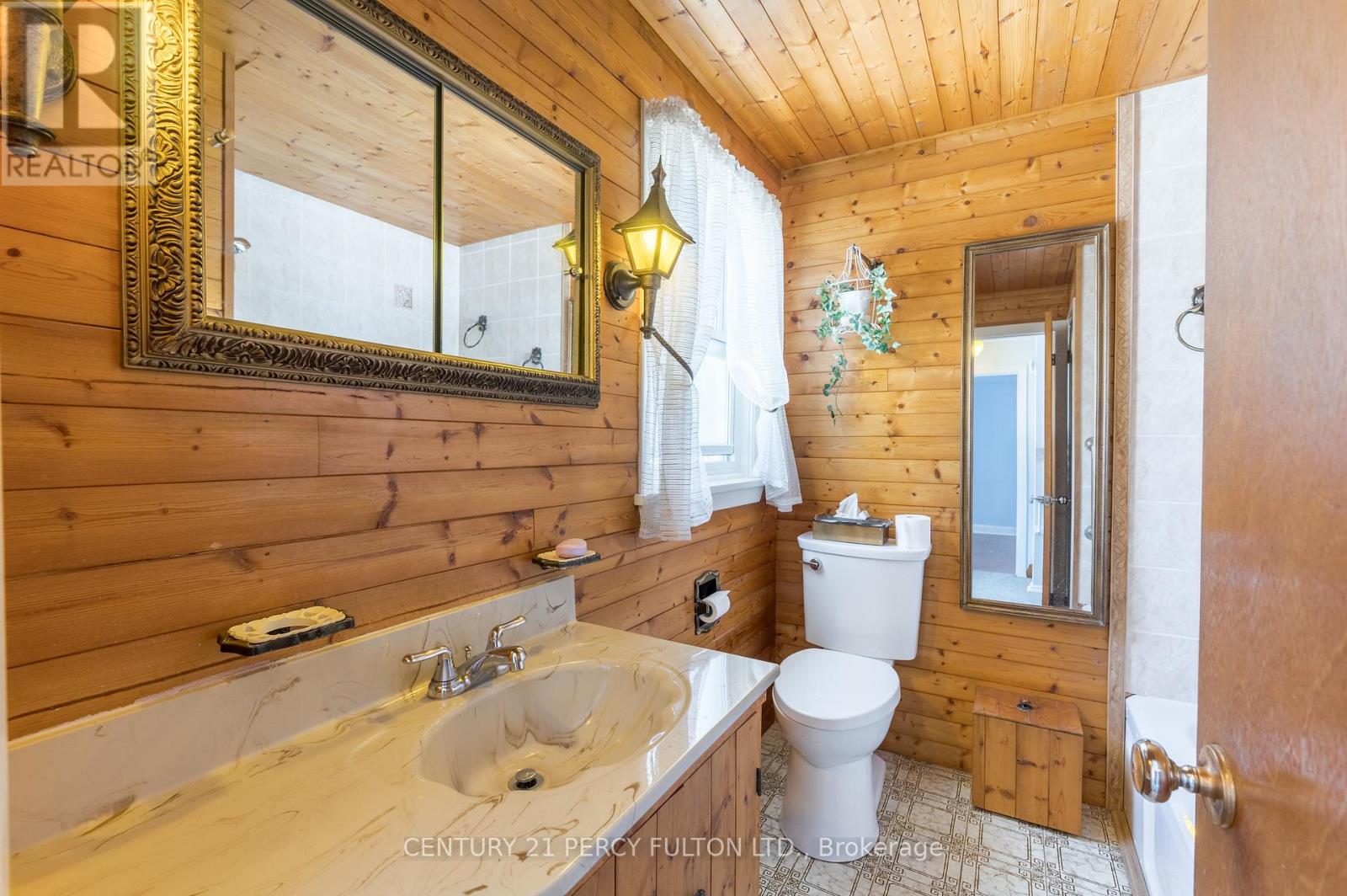 111 Short Avenue, Kawartha Lakes, Ontario  K9V 1J7 - Photo 29 - X12364839