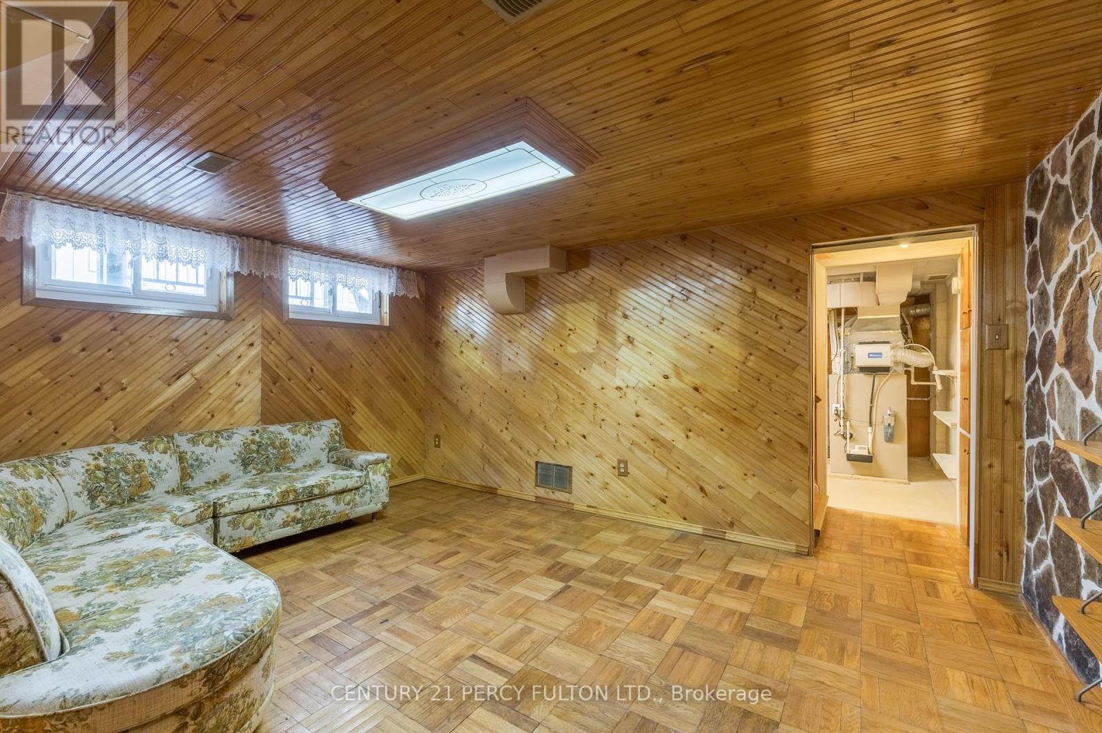 111 Short Avenue, Kawartha Lakes, Ontario  K9V 1J7 - Photo 35 - X12364839