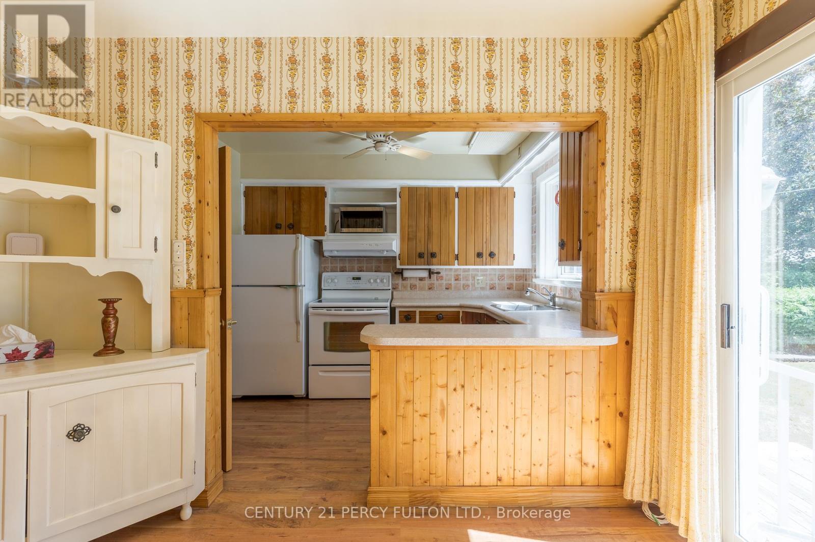 111 Short Avenue, Kawartha Lakes, Ontario  K9V 1J7 - Photo 7 - X12364839