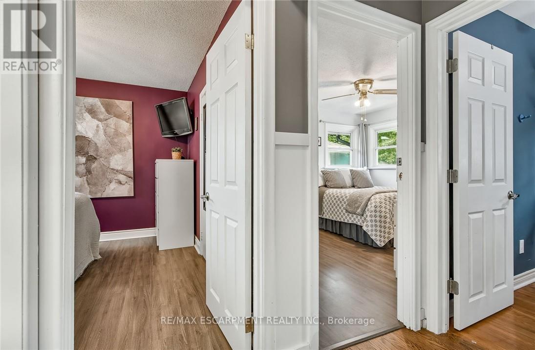 50 Sandalwood Avenue, Hamilton, Ontario  L8T 2E3 - Photo 12 - X12364841