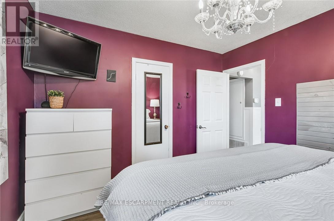 50 Sandalwood Avenue, Hamilton, Ontario  L8T 2E3 - Photo 15 - X12364841