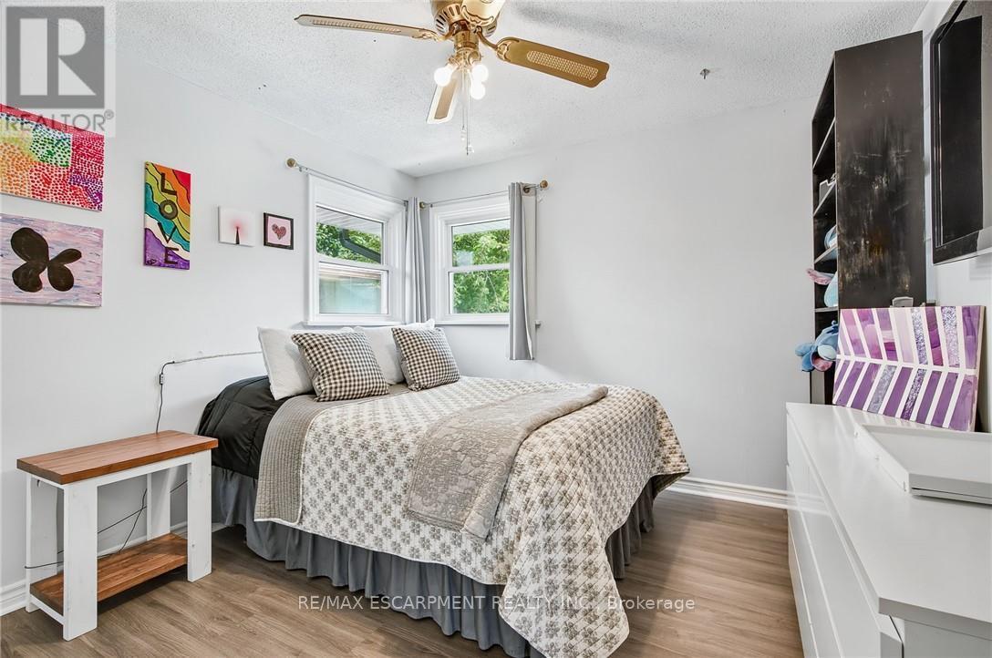 50 Sandalwood Avenue, Hamilton, Ontario  L8T 2E3 - Photo 16 - X12364841