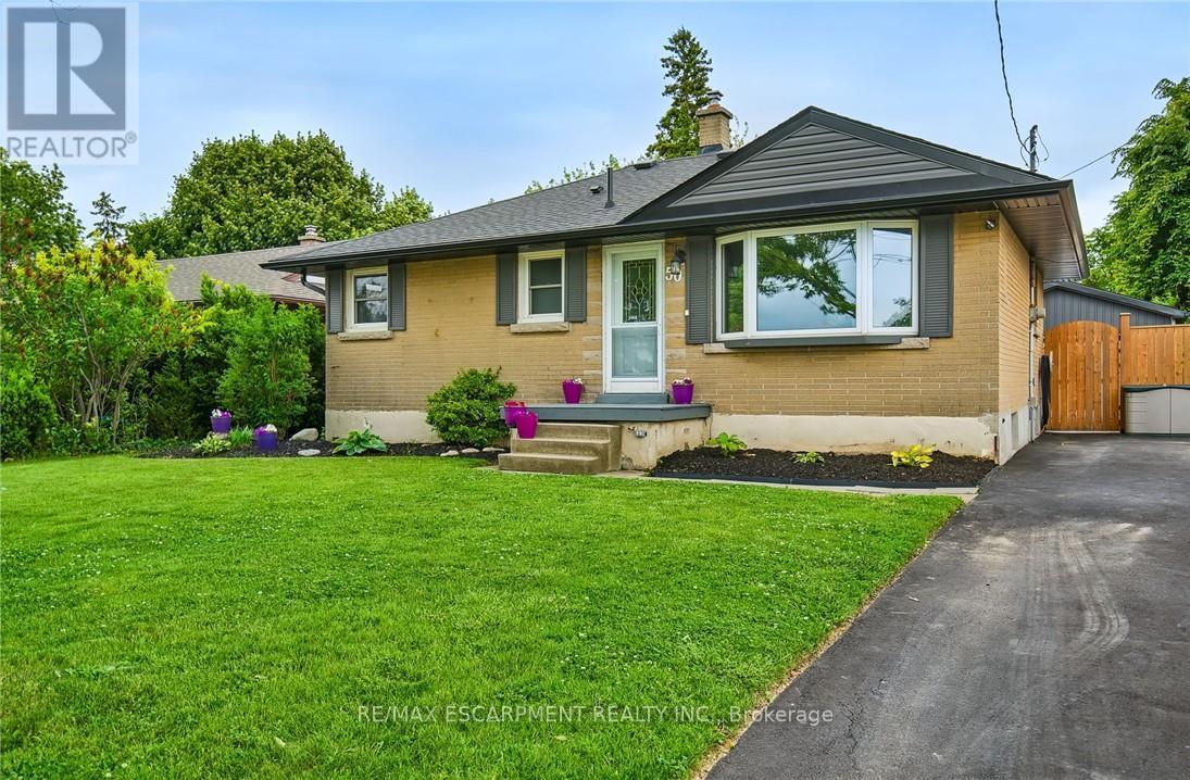 50 Sandalwood Avenue, Hamilton, Ontario  L8T 2E3 - Photo 2 - X12364841