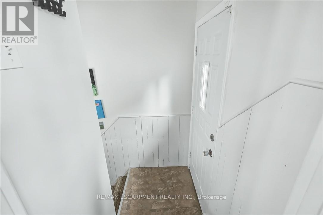 50 Sandalwood Avenue, Hamilton, Ontario  L8T 2E3 - Photo 21 - X12364841