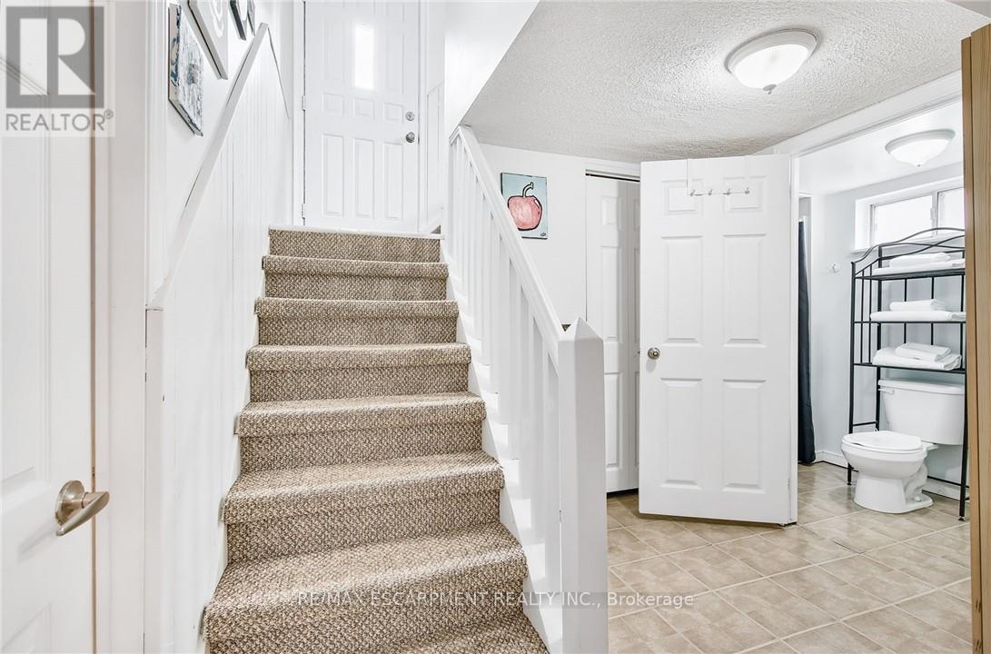 50 Sandalwood Avenue, Hamilton, Ontario  L8T 2E3 - Photo 22 - X12364841