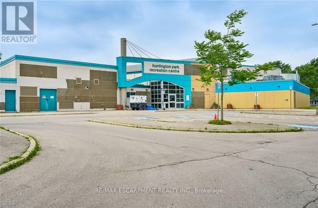 50 Sandalwood Avenue, Hamilton, Ontario  L8T 2E3 - Photo 39 - X12364841