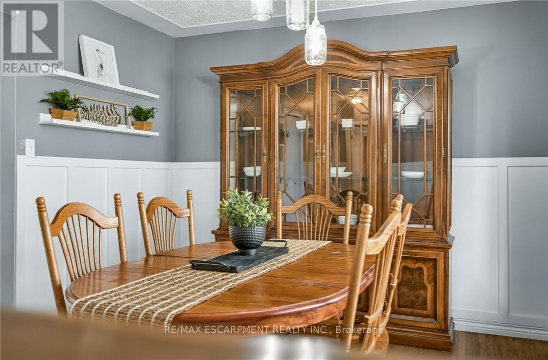 50 Sandalwood Avenue, Hamilton, Ontario  L8T 2E3 - Photo 6 - X12364841