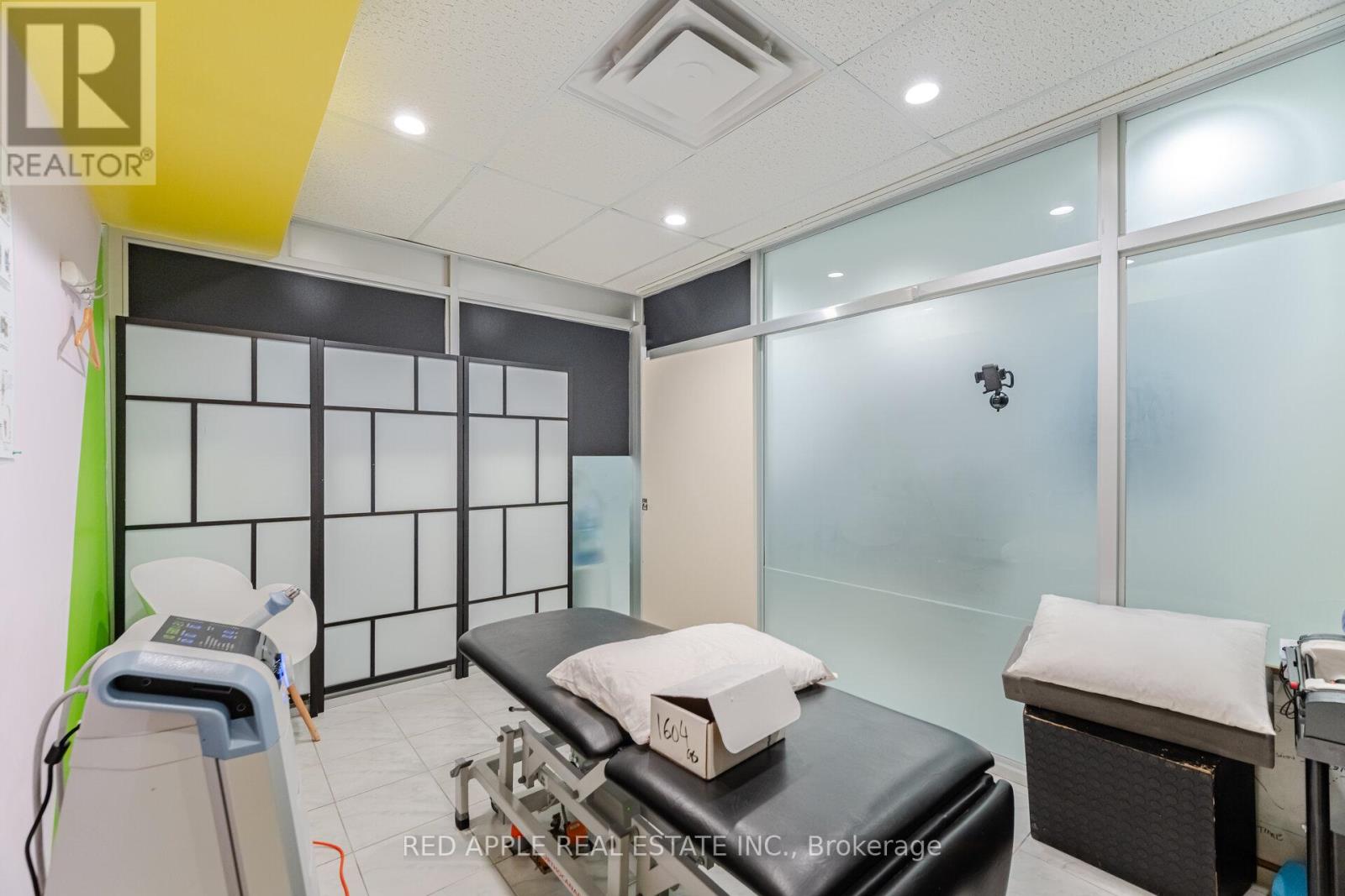 799 Bloor Street W, Toronto (Palmerston-Little Italy), Ontario  M6G 1L8 - Photo 20 - C12365008