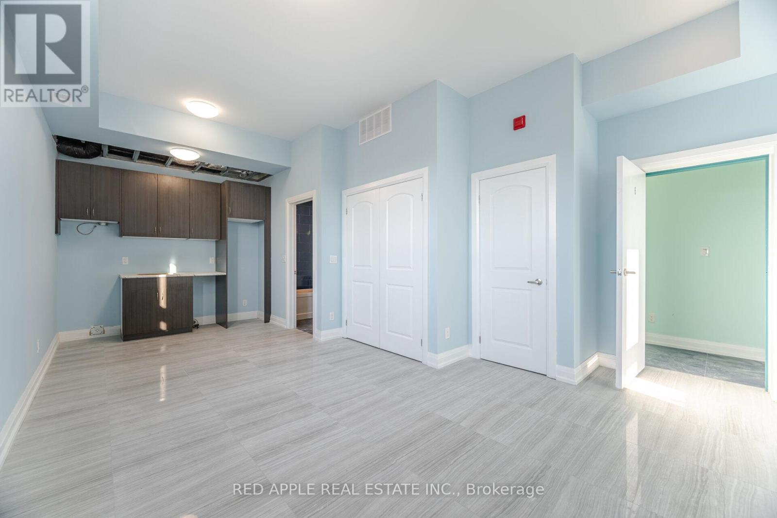 416 Oakwood Avenue, Toronto (Oakwood Village), Ontario  M6E 2W3 - Photo 36 - C12365013