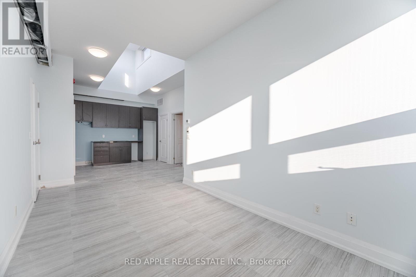 416 Oakwood Avenue, Toronto (Oakwood Village), Ontario  M6E 2W3 - Photo 47 - C12365013