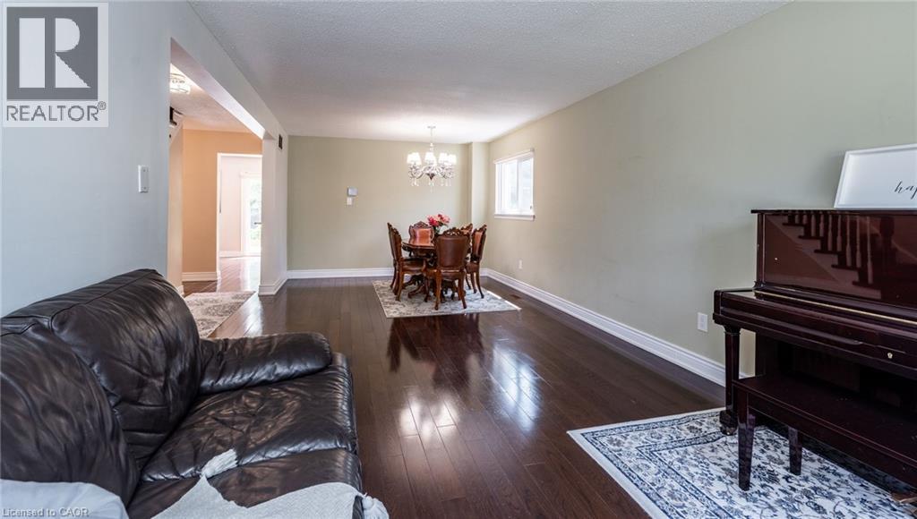 Property at 2445 CAVENDISH Drive image 5