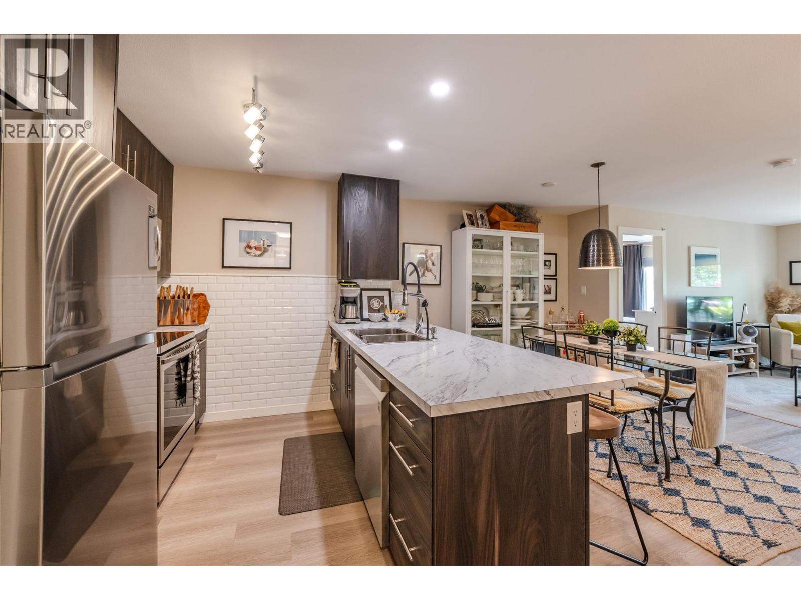 256 Hastings Avenue Unit# 316, Penticton, British Columbia  V2A 2V6 - Photo 2 - 10360235