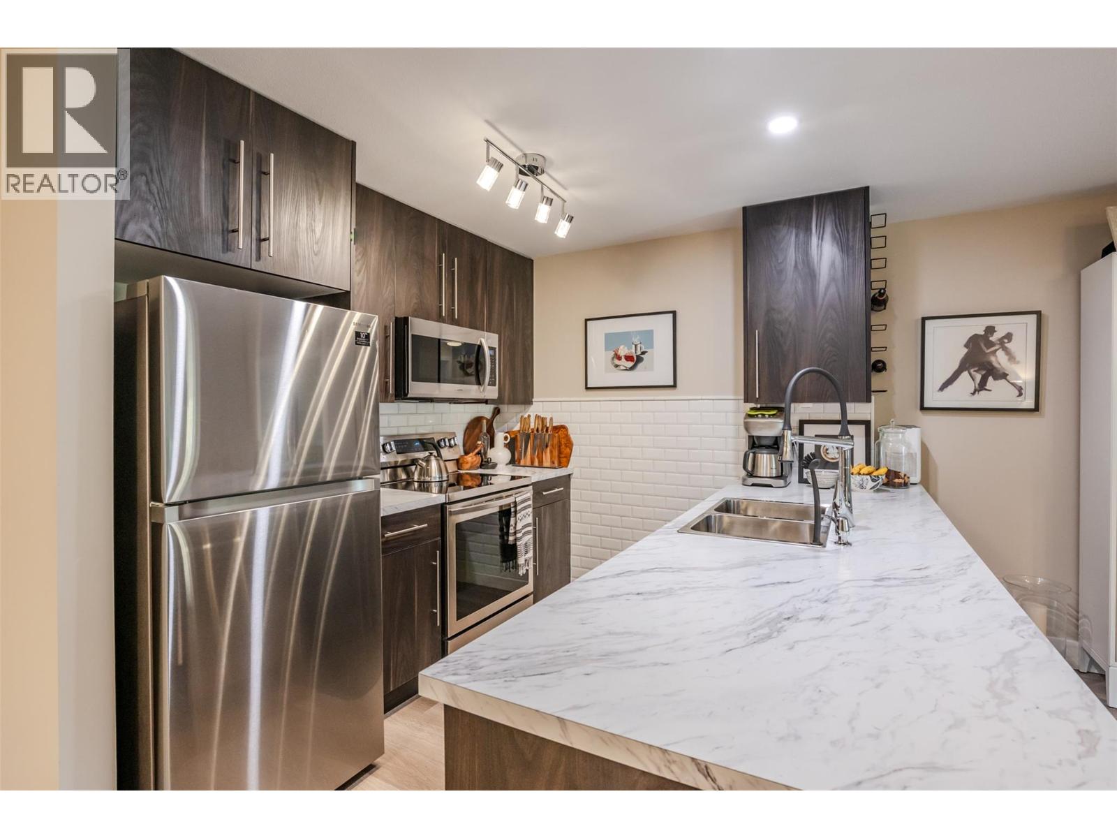 256 Hastings Avenue Unit# 316, Penticton, British Columbia  V2A 2V6 - Photo 4 - 10360235