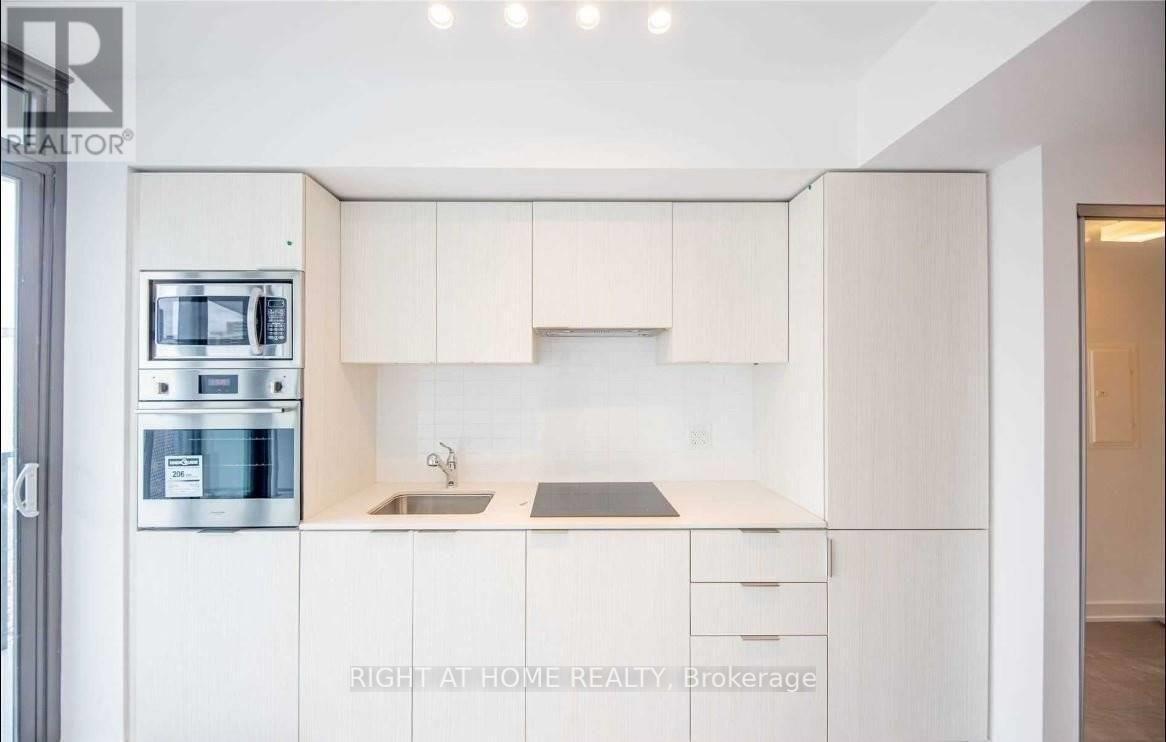 1112 - 11 Wellesley Street W, Toronto, Ontario  M4Y 0G4 - Photo 5 - C12363914