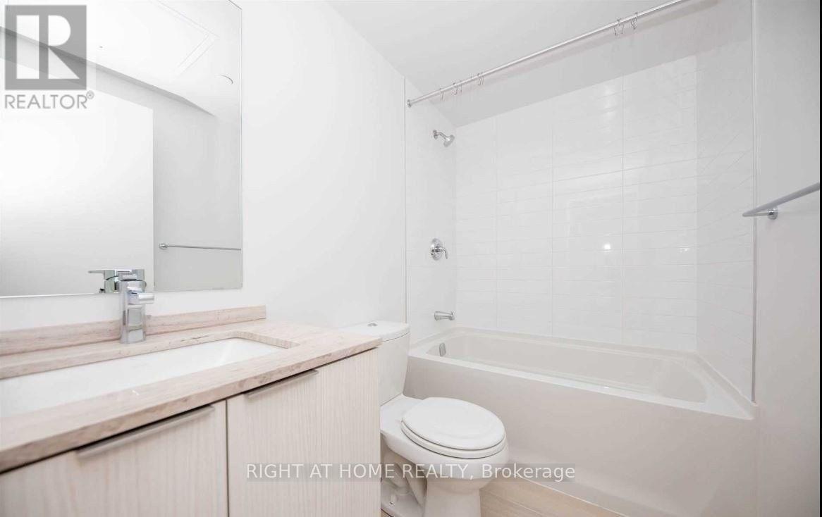 1112 - 11 Wellesley Street W, Toronto, Ontario  M4Y 0G4 - Photo 8 - C12363914