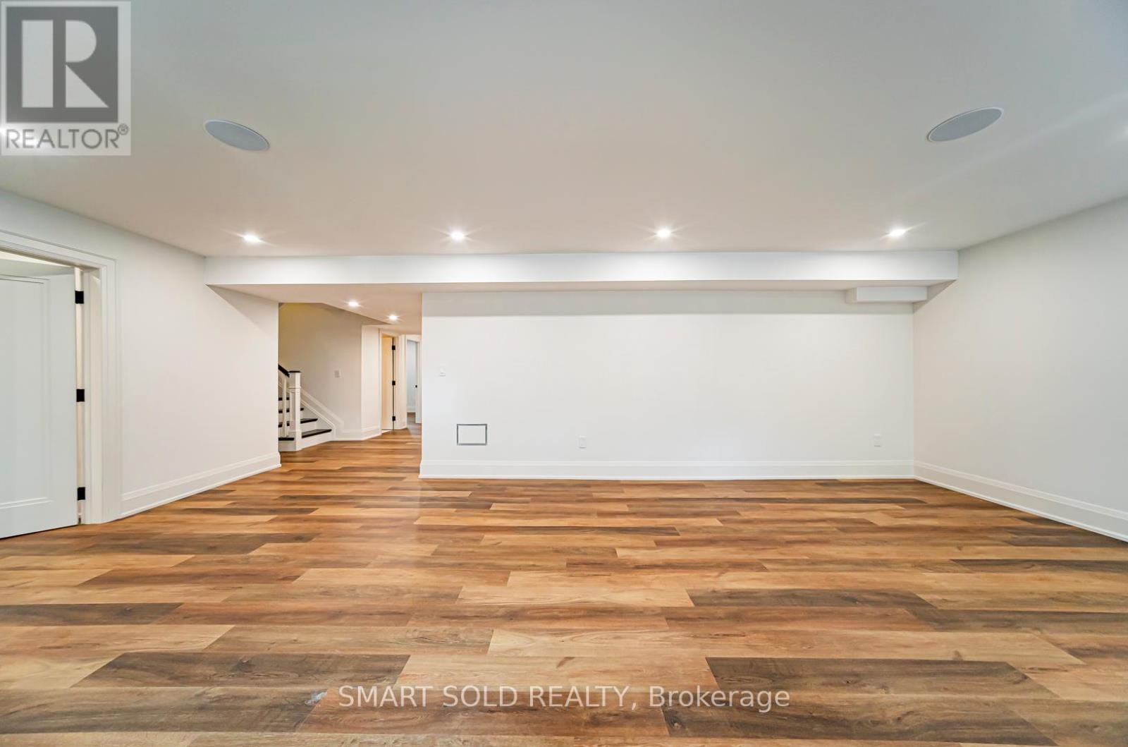 92 Lloyd Street, Whitchurch-Stouffville (Stouffville), Ontario  L4A 4J5 - Photo 29 - N12364937
