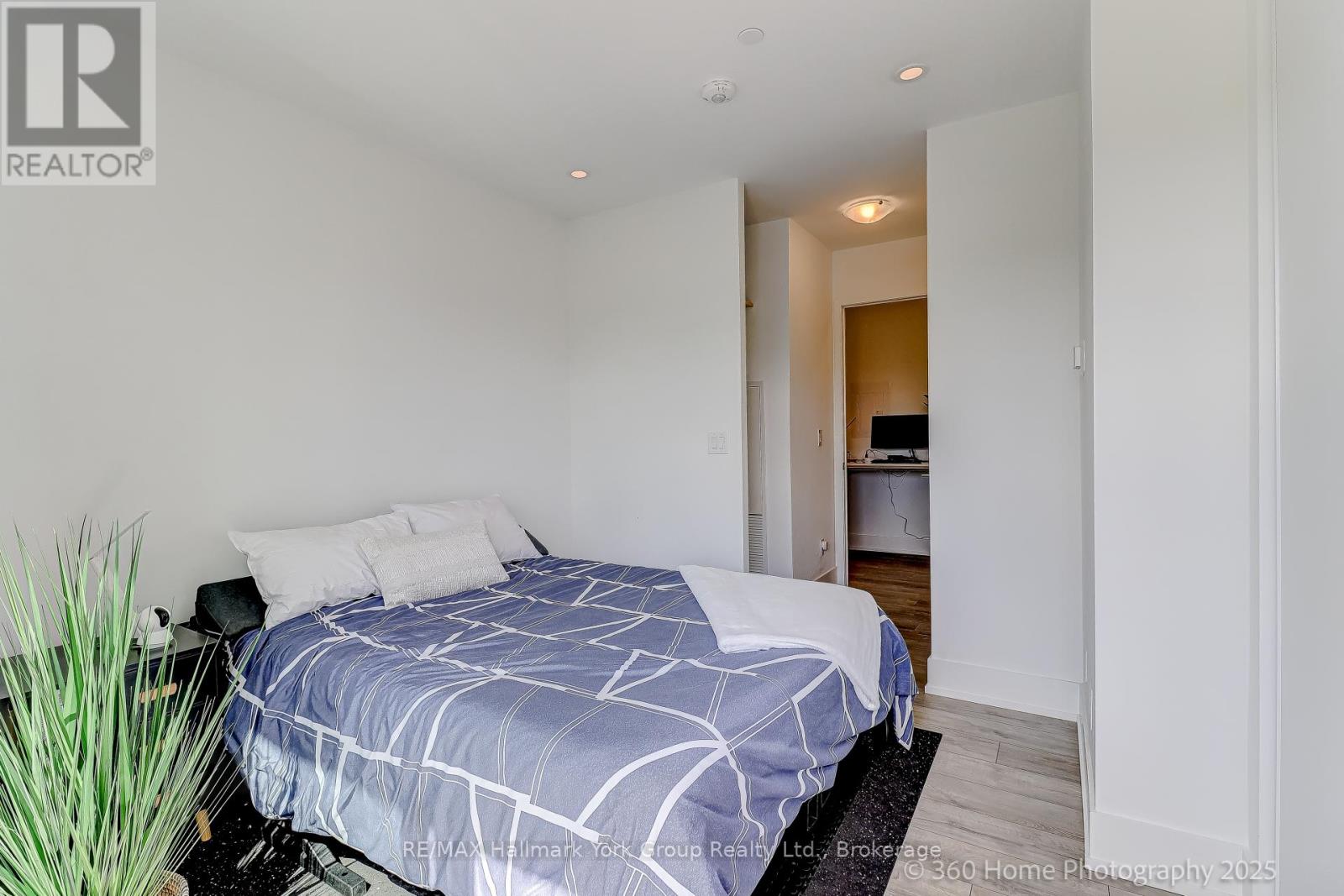 534 - 3100 Keele Street, Toronto, Ontario  M3M 2H4 - Photo 24 - W12303131