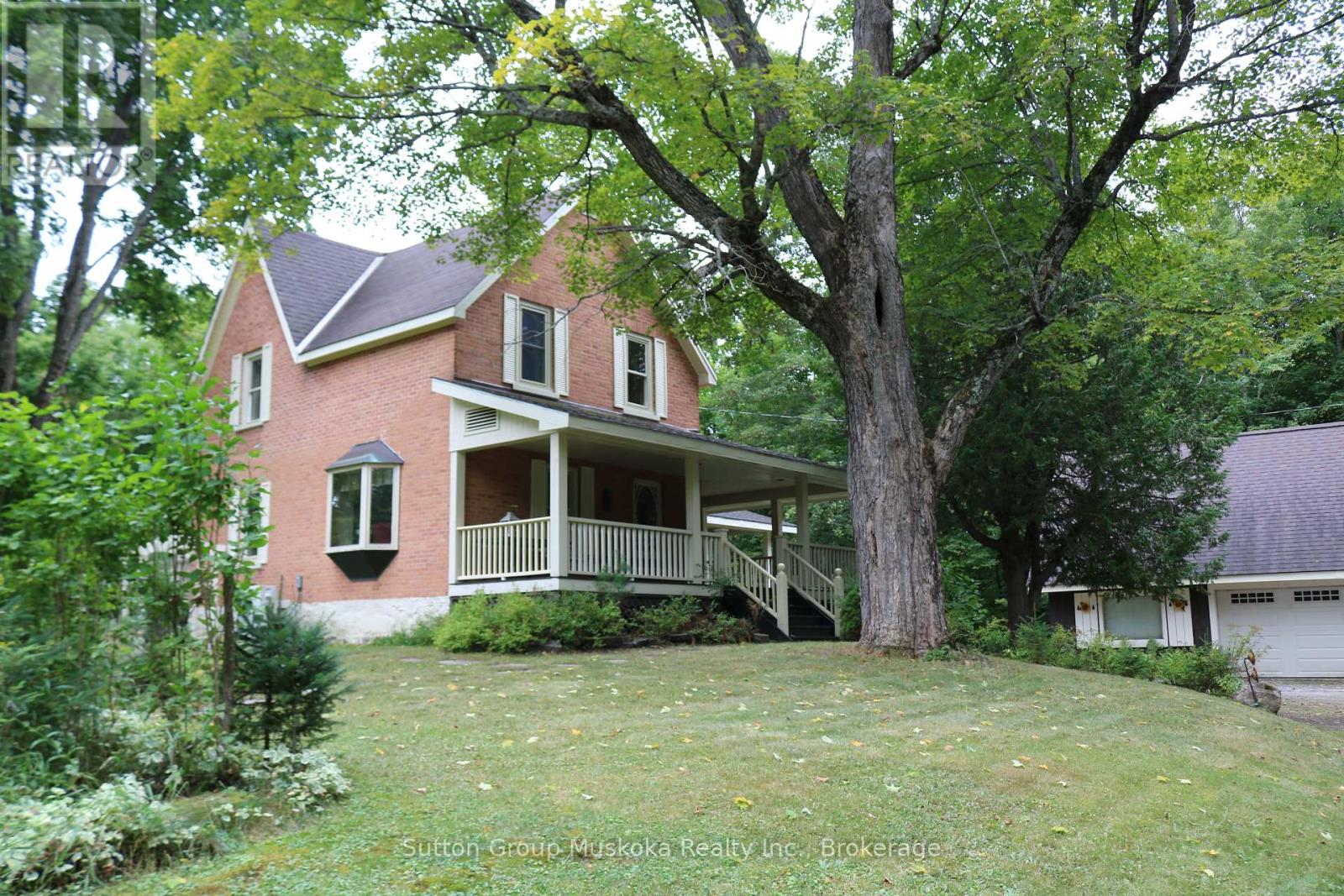 2360 Highway 60 Highway, Lake Of Bays, Ontario  P1H 2E5 - Photo 1 - X12215869