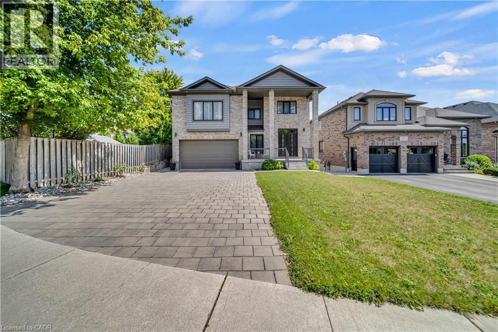 Property at 50 HORSESHOE Crescent image 2