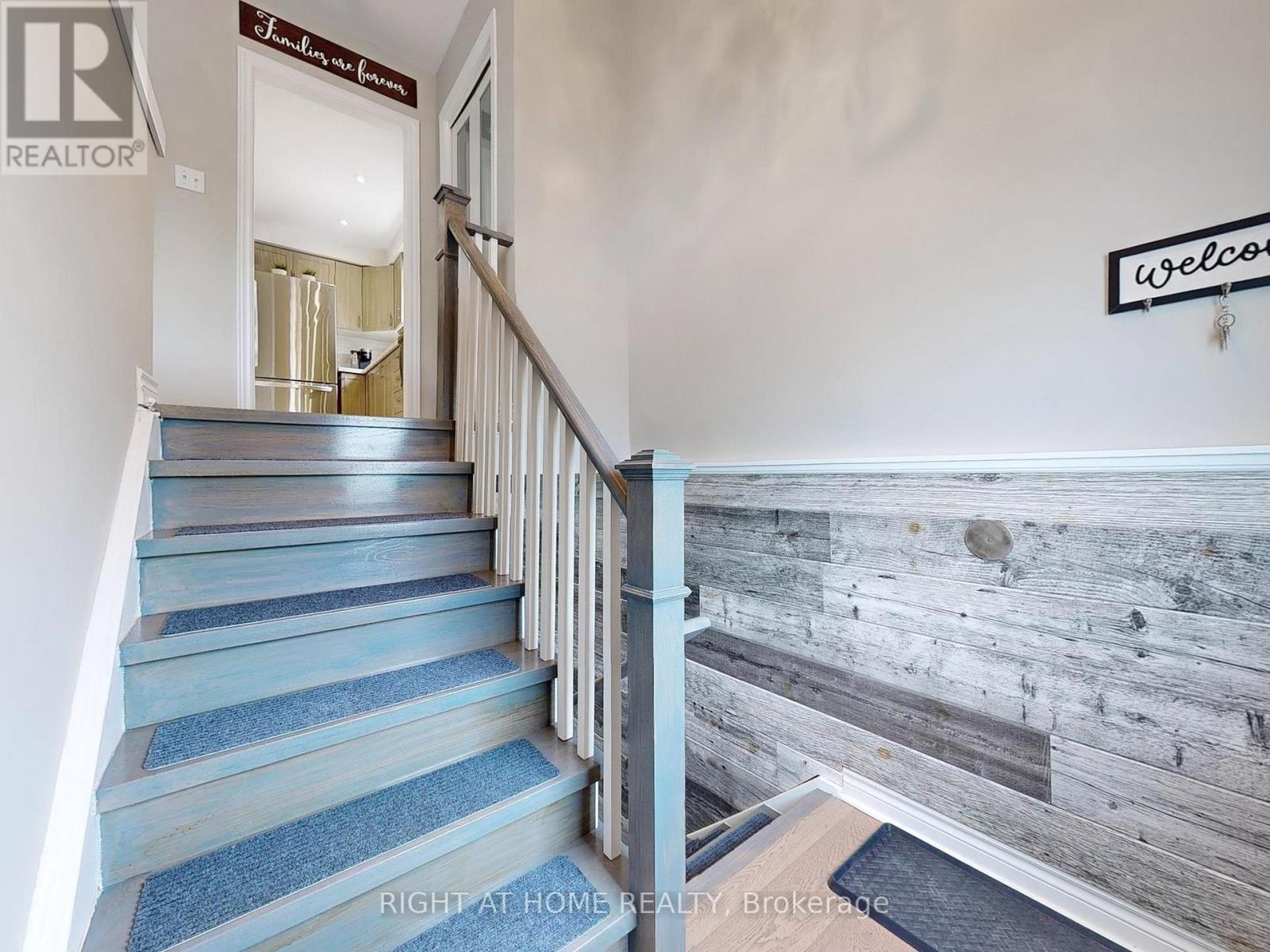 502 Galedowns Court, Mississauga, Ontario  L5A 3H9 - Photo 22 - W12364920