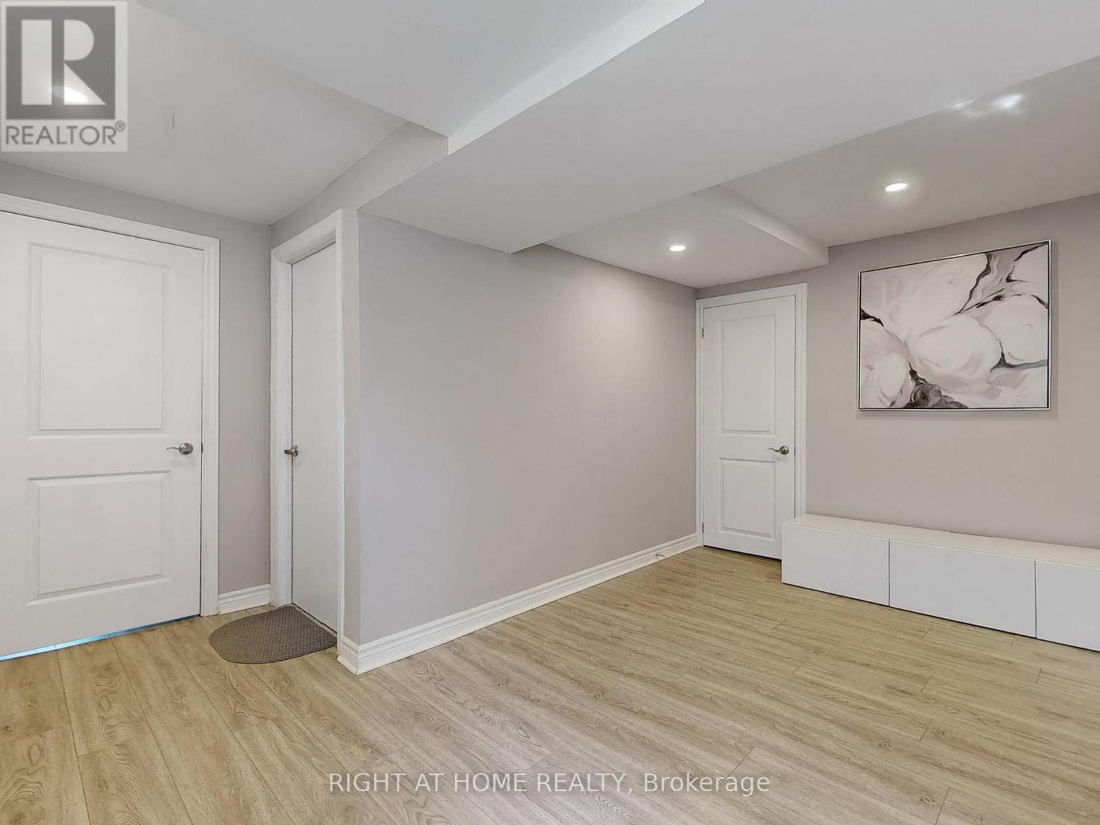 502 Galedowns Court, Mississauga, Ontario  L5A 3H9 - Photo 28 - W12364920