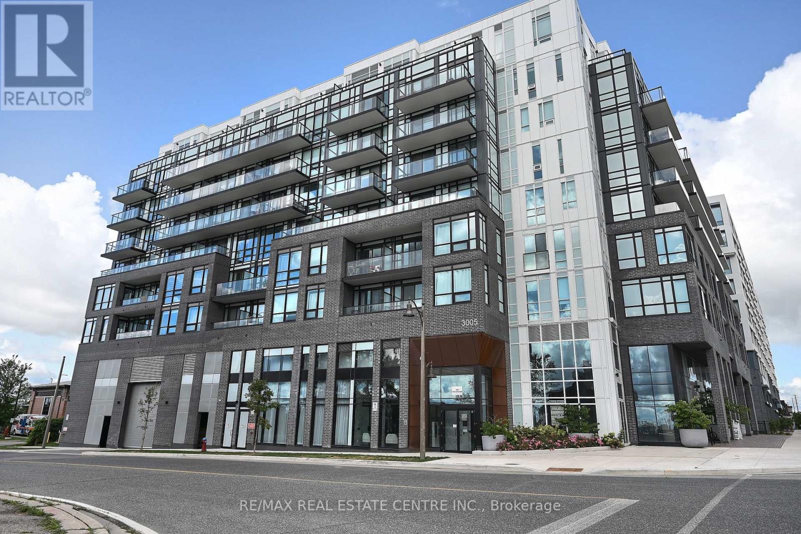 715 - 3005 PINE GLEN ROAD S, Oakville, Ontario