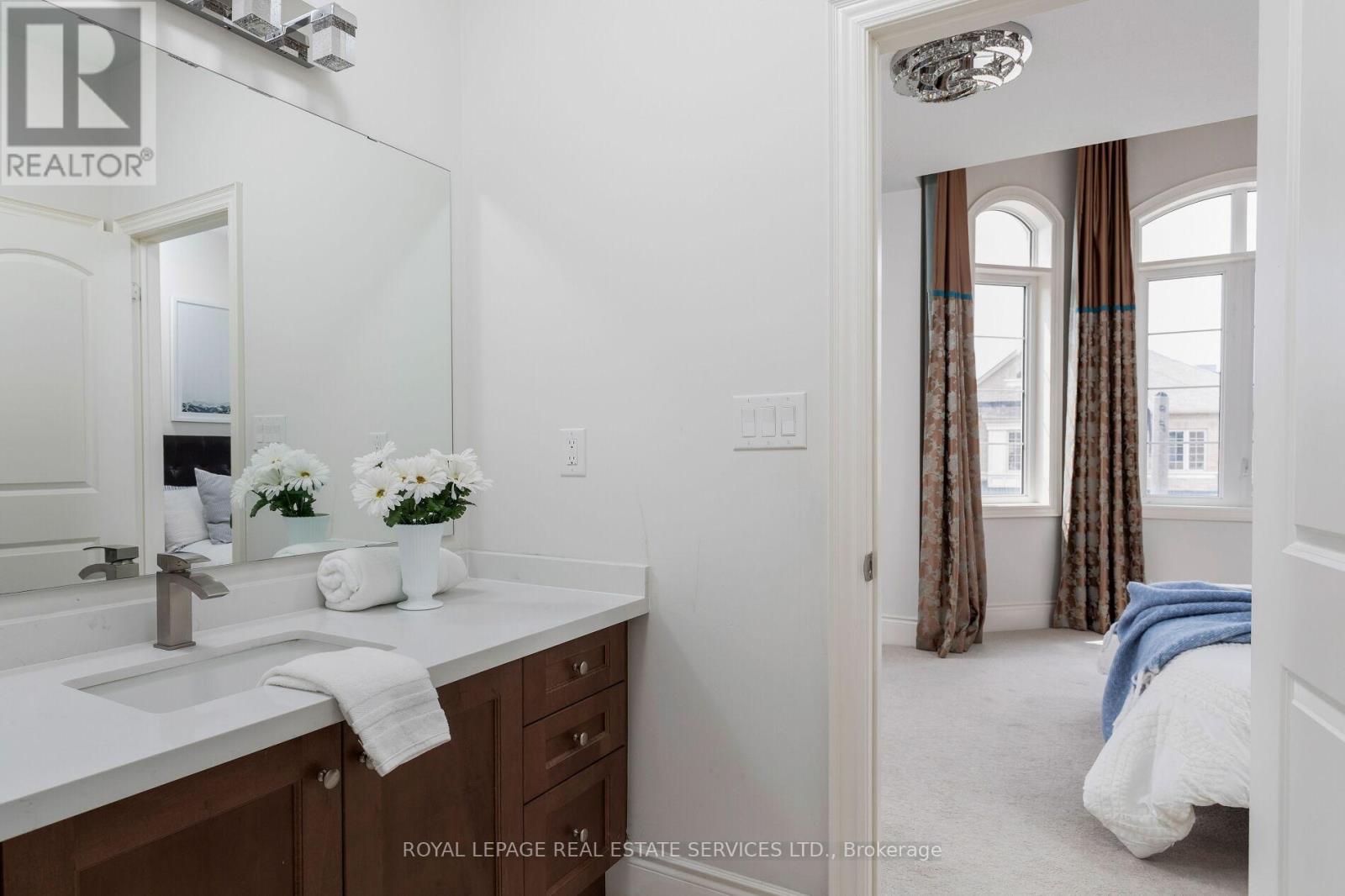 3159 William Rose Way, Oakville, Ontario  L6H 0T3 - Photo 36 - W12364954