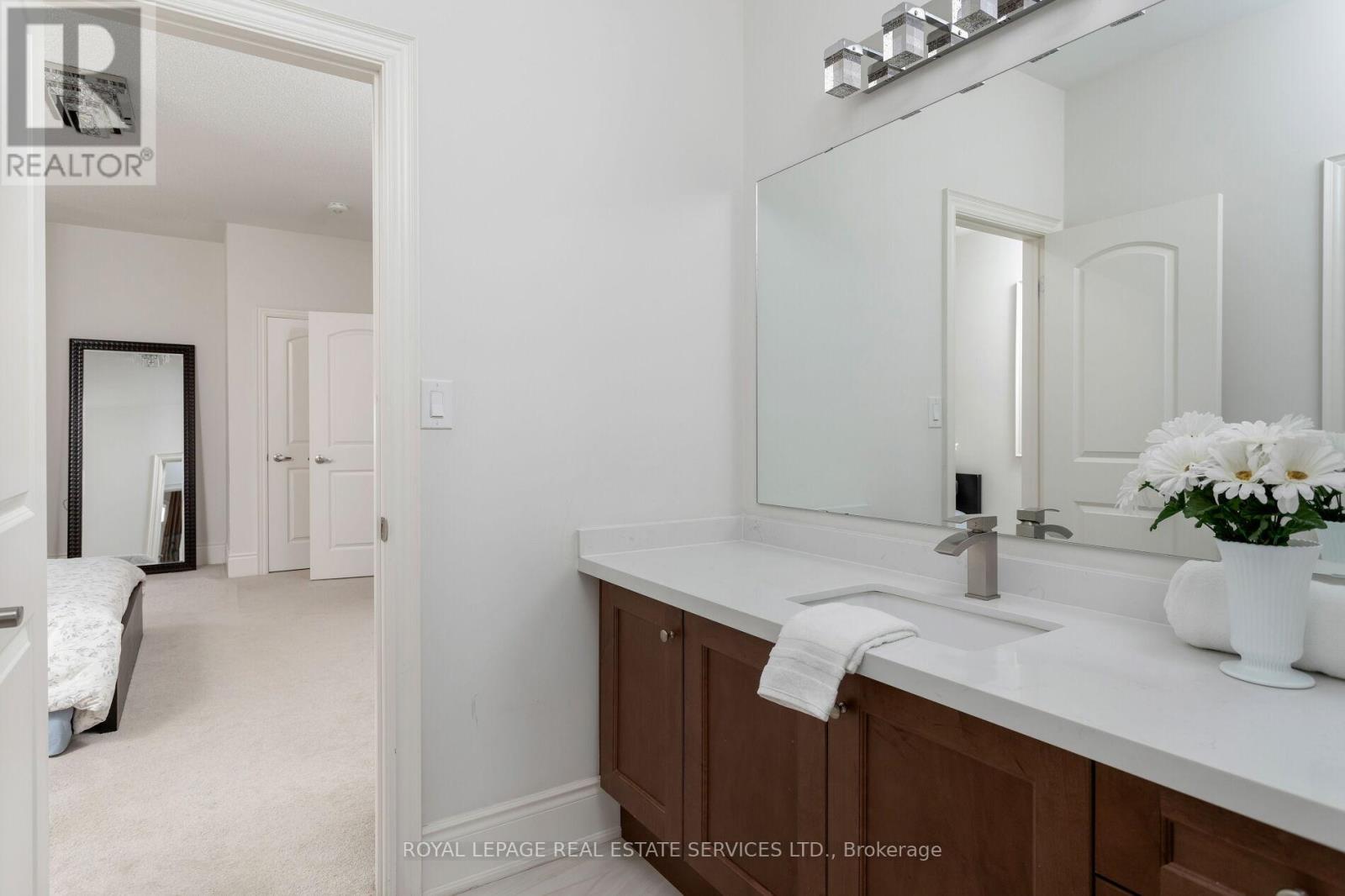 3159 William Rose Way, Oakville, Ontario  L6H 0T3 - Photo 38 - W12364954