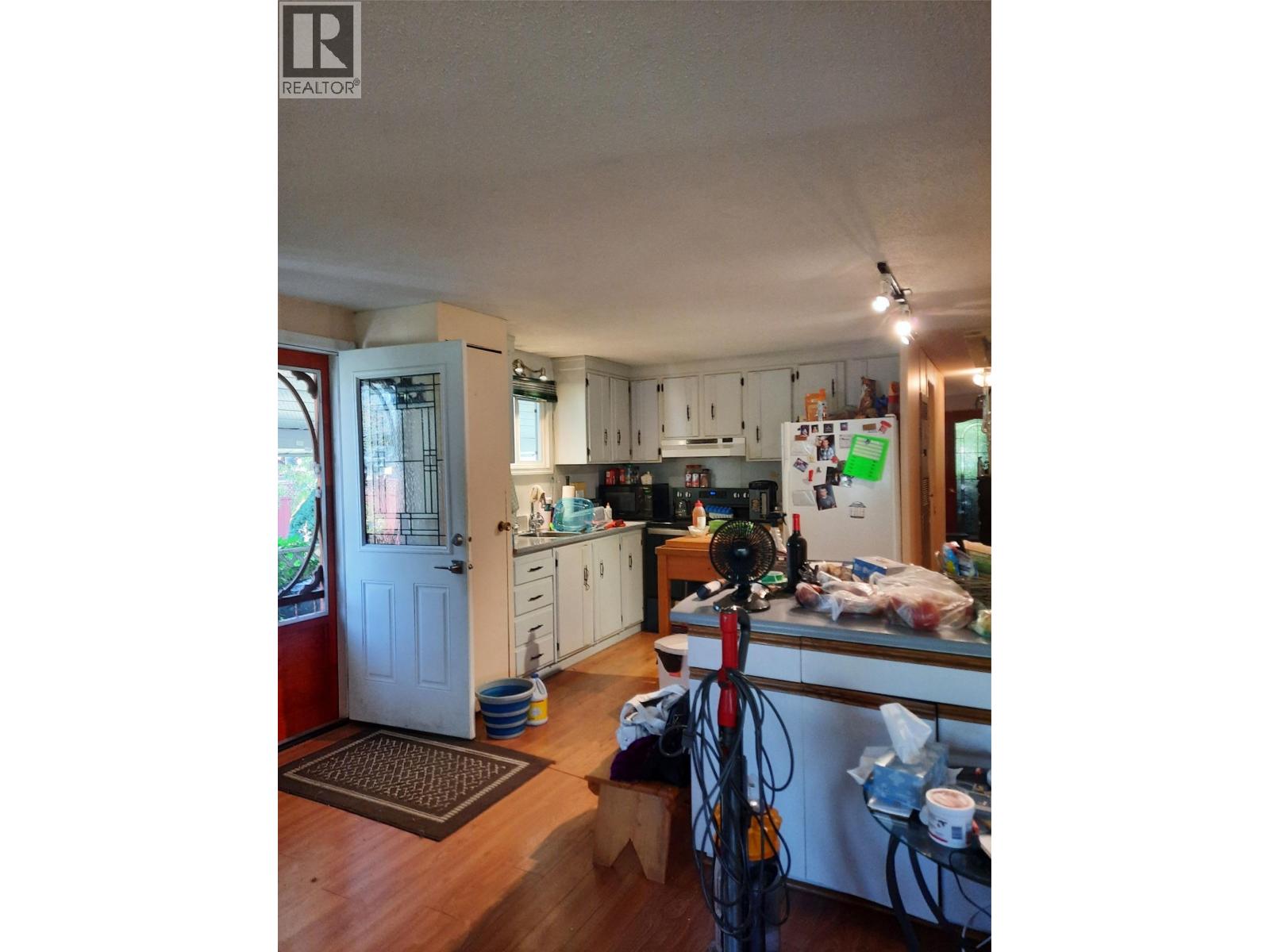 4300 Victoria Avenue E, Grand Forks, British Columbia  V0H 1H5 - Photo 12 - 10342364