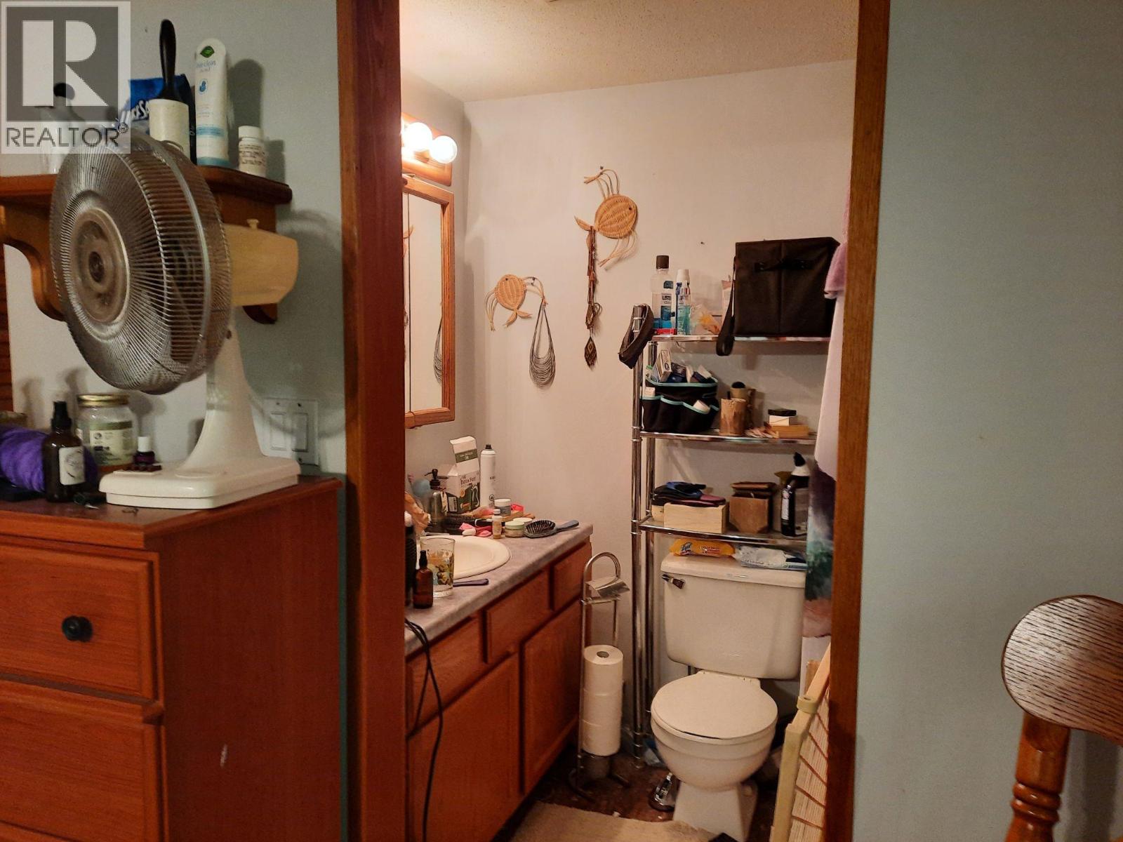 4300 Victoria Avenue E, Grand Forks, British Columbia  V0H 1H5 - Photo 9 - 10342364