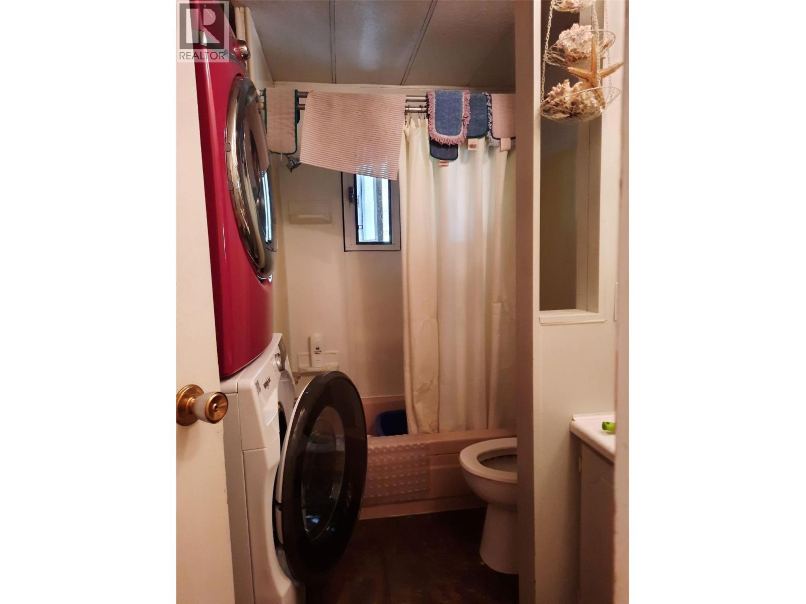 4300 Victoria Avenue E, Grand Forks, British Columbia  V0H 1H5 - Photo 6 - 10342364