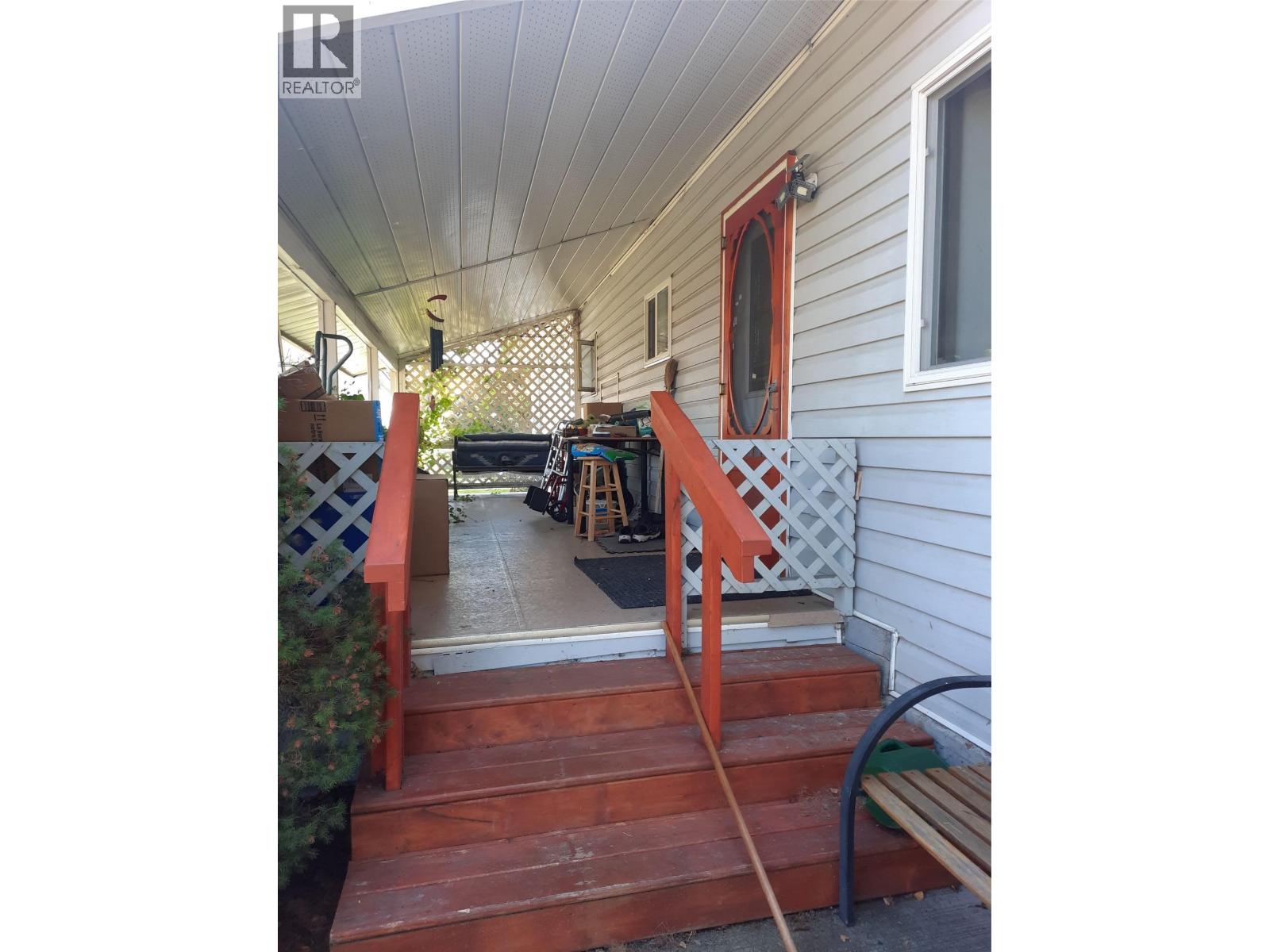 4300 Victoria Avenue E, Grand Forks, British Columbia  V0H 1H5 - Photo 2 - 10342364