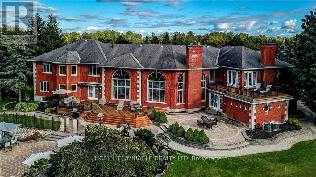 141 KERRY HILL CRESCENT, Ottawa, Ontario