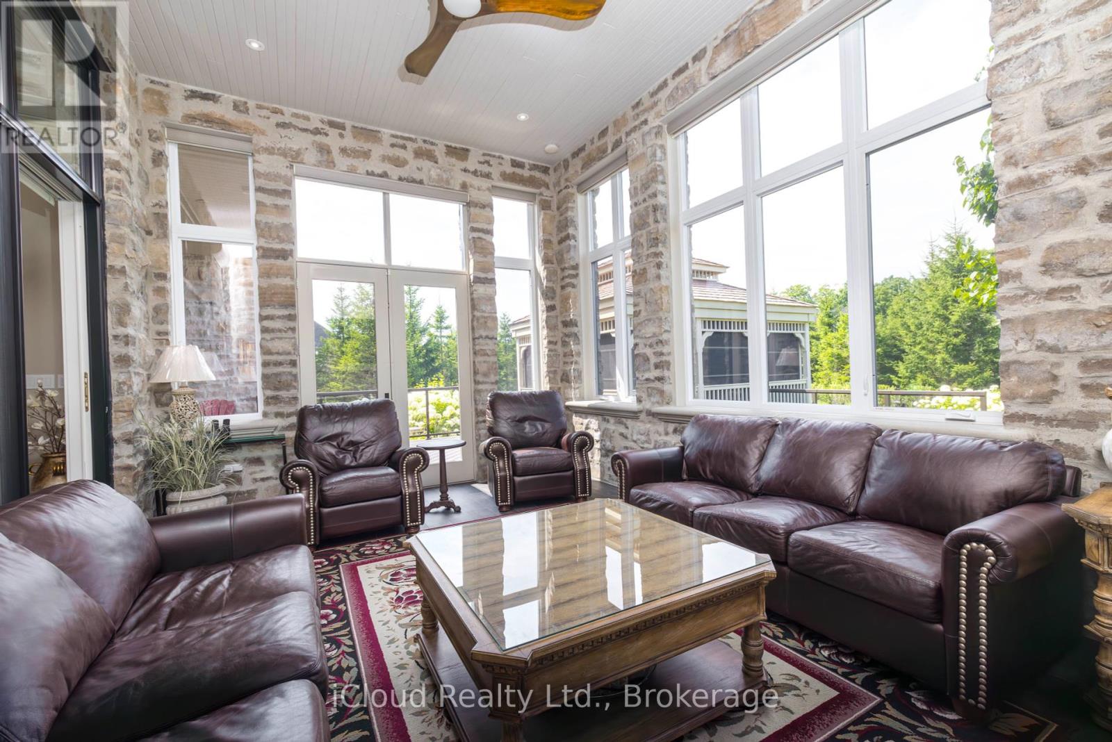 45 - 11 Lambeth Lane, Puslinch, Ontario  N0B 2J0 - Photo 24 - X12364935