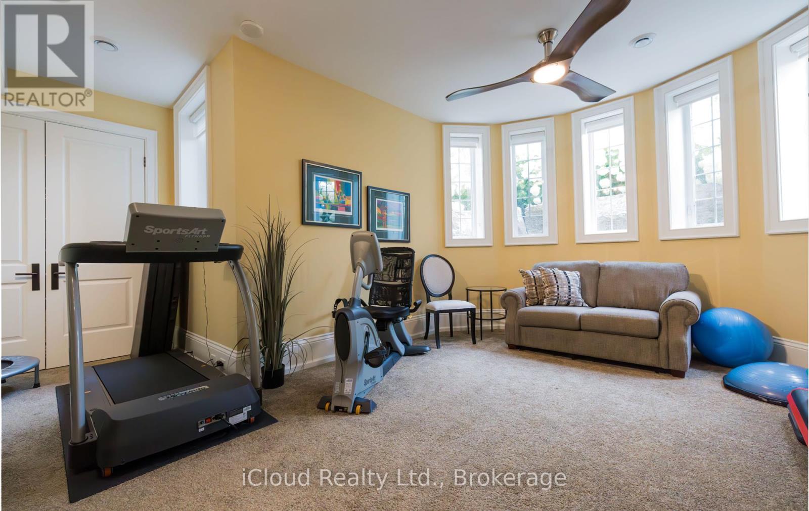 45 - 11 Lambeth Lane, Puslinch, Ontario  N0B 2J0 - Photo 40 - X12364935