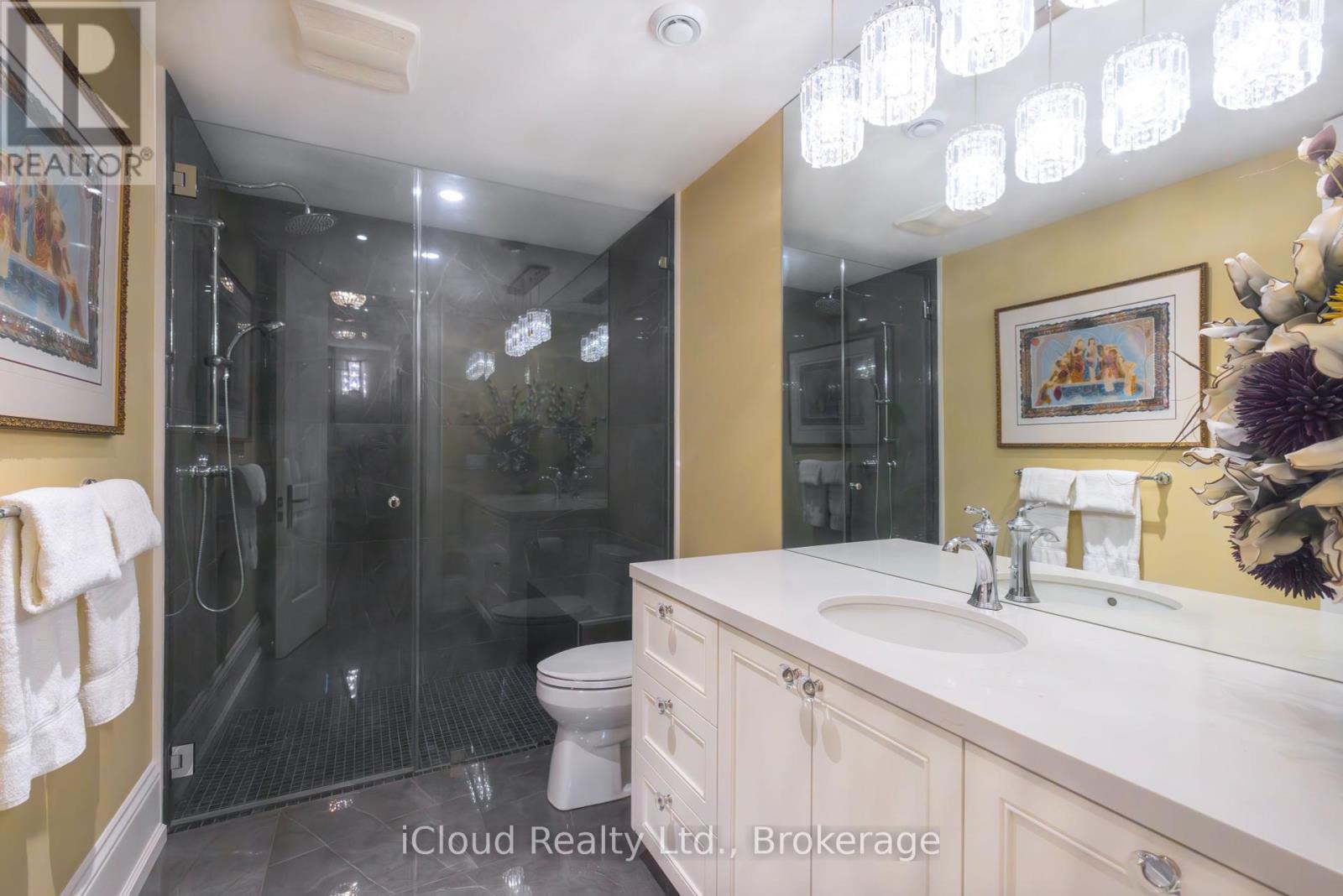 45 - 11 Lambeth Lane, Puslinch, Ontario  N0B 2J0 - Photo 41 - X12364935