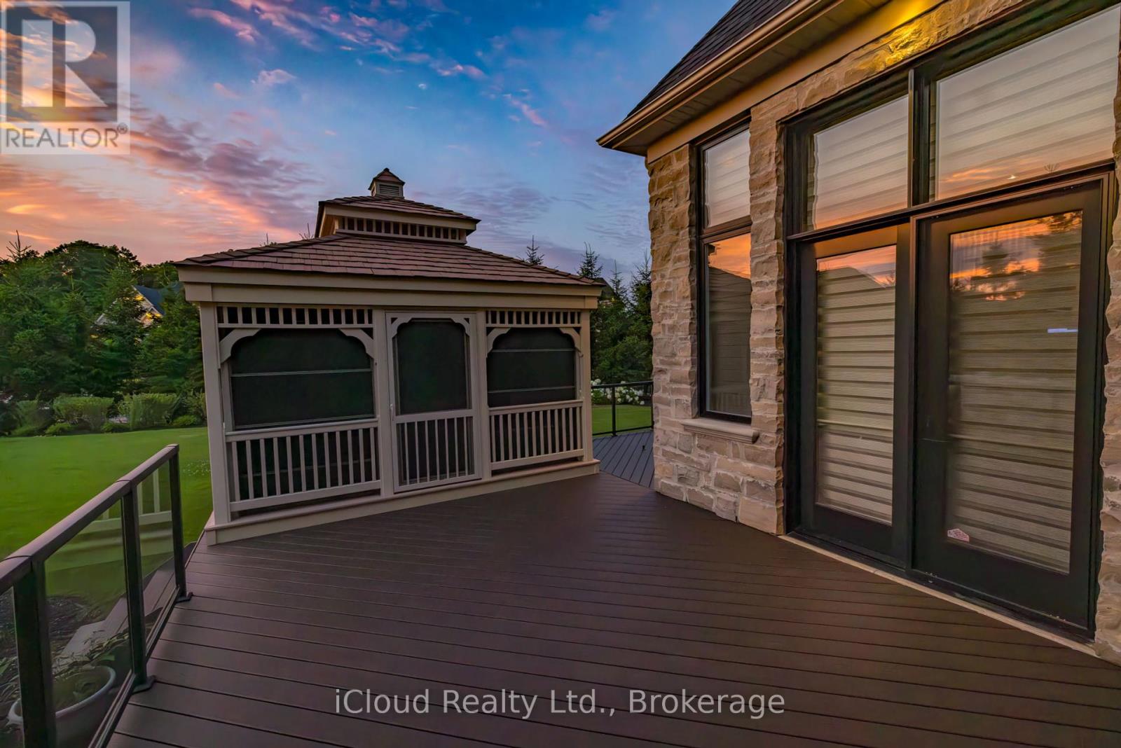 45 - 11 Lambeth Lane, Puslinch, Ontario  N0B 2J0 - Photo 43 - X12364935
