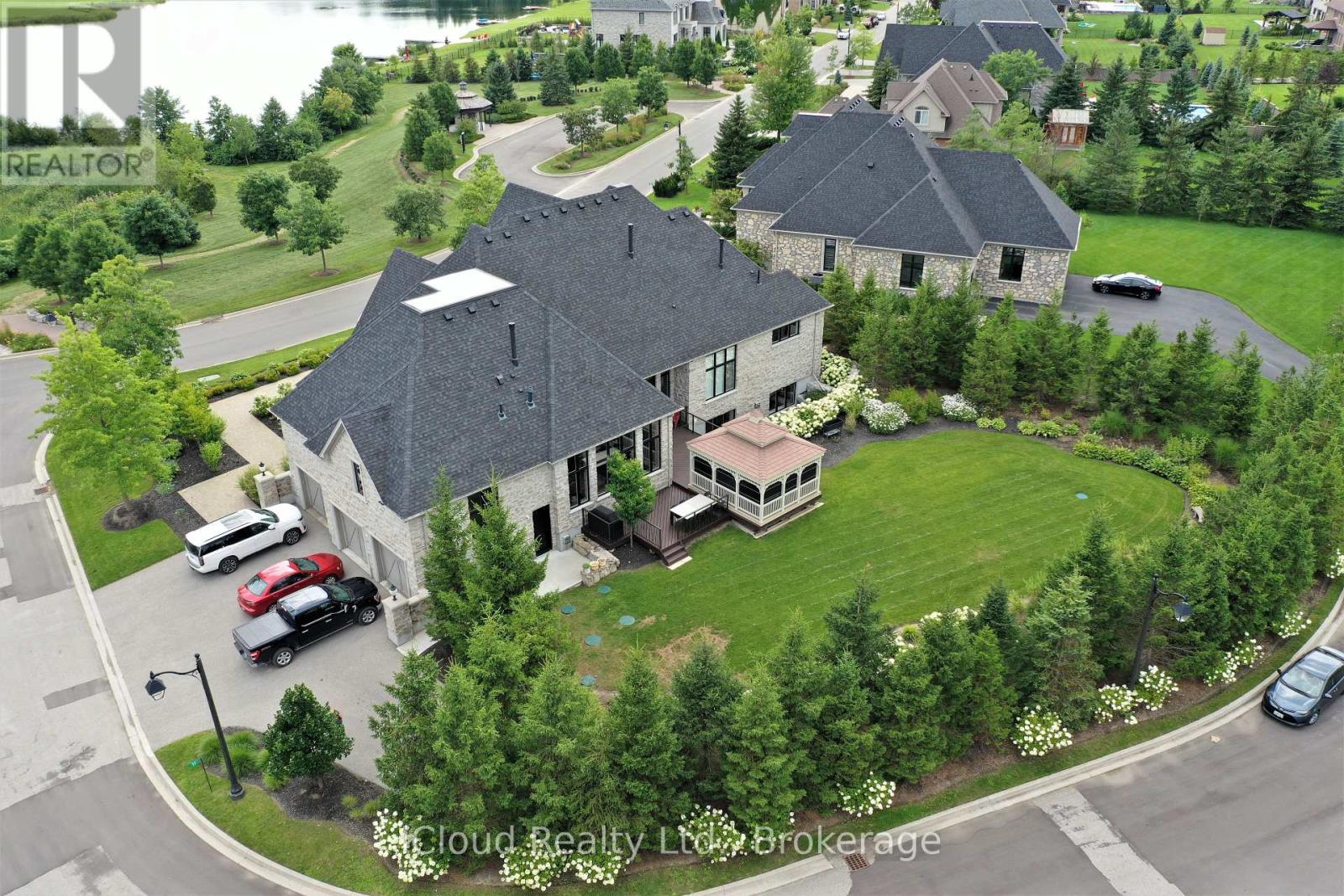 45 - 11 Lambeth Lane, Puslinch, Ontario  N0B 2J0 - Photo 9 - X12364935
