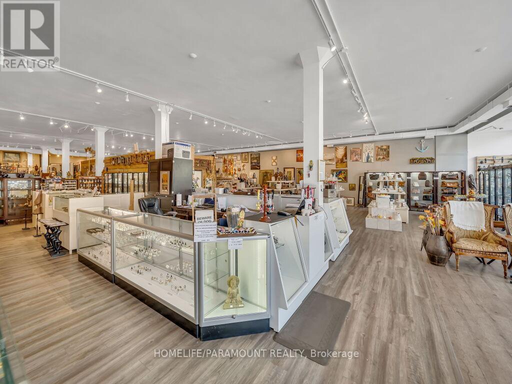 265 Ottawa Street N, Hamilton (Crown Point), Ontario  L8H 3Z8 - Photo 8 - X12364989