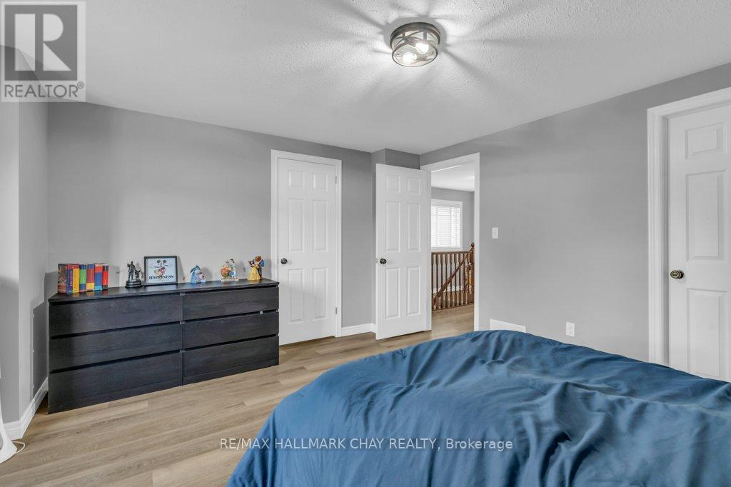 3 Davison Drive, Guelph, Ontario  N1E 0C1 - Photo 18 - X12365017