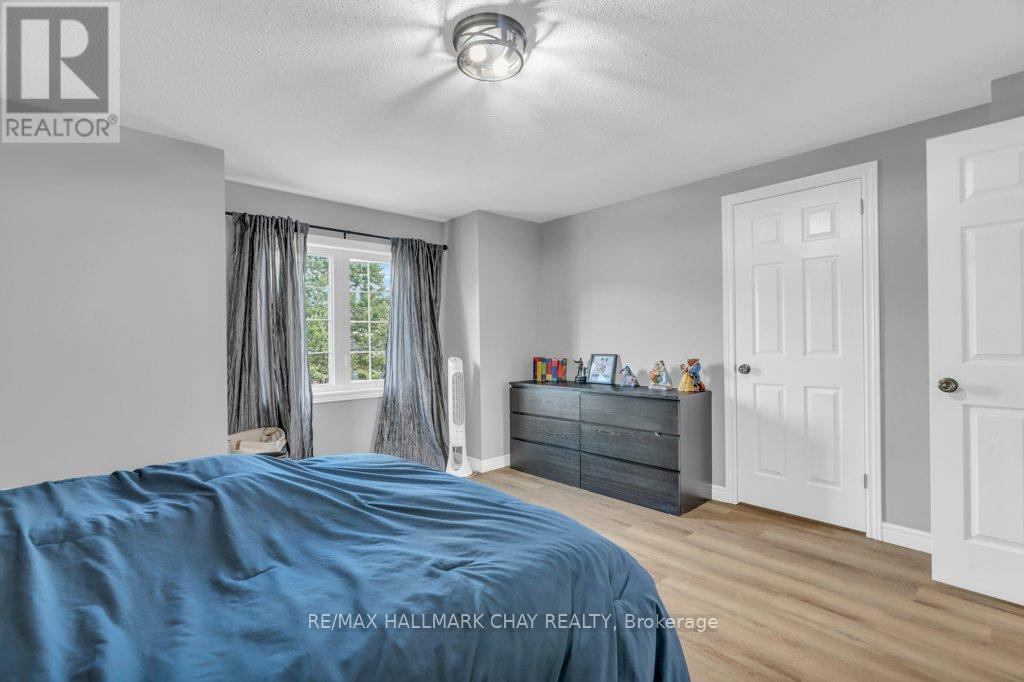 3 Davison Drive, Guelph, Ontario  N1E 0C1 - Photo 19 - X12365017