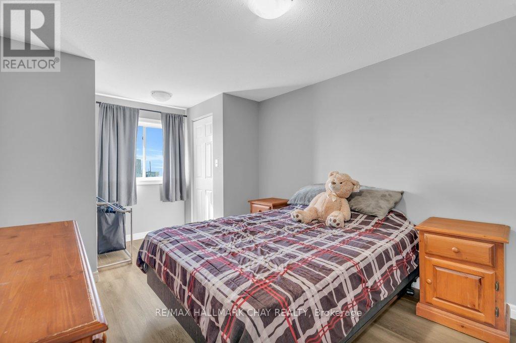 3 Davison Drive, Guelph, Ontario  N1E 0C1 - Photo 21 - X12365017