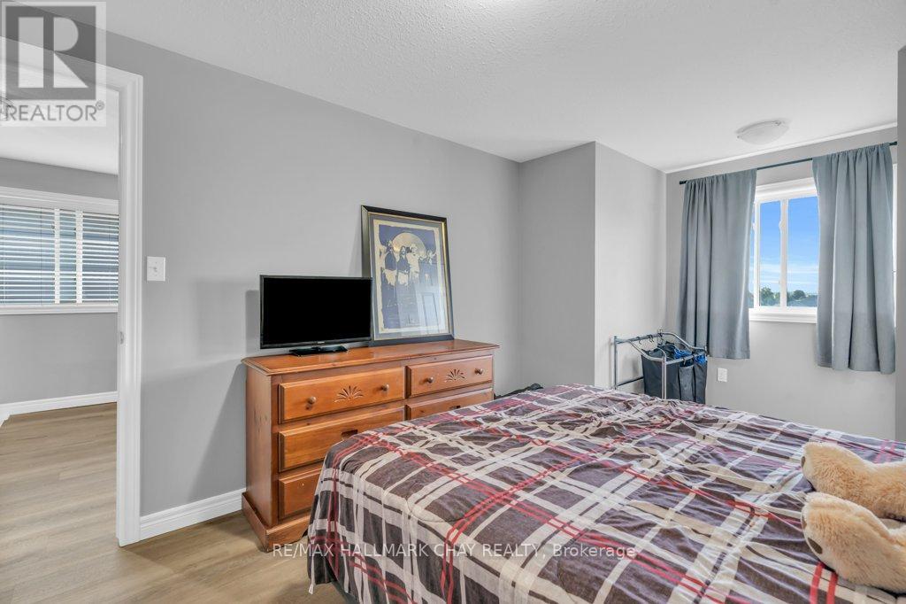 3 Davison Drive, Guelph, Ontario  N1E 0C1 - Photo 22 - X12365017