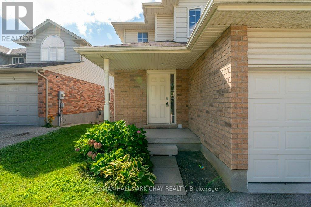 3 Davison Drive, Guelph, Ontario  N1E 0C1 - Photo 3 - X12365017