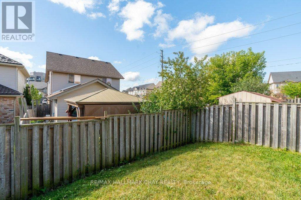 3 Davison Drive, Guelph, Ontario  N1E 0C1 - Photo 38 - X12365017