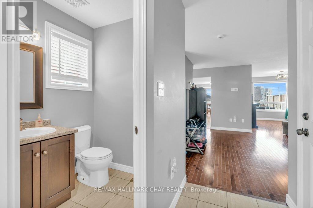 3 Davison Drive, Guelph, Ontario  N1E 0C1 - Photo 5 - X12365017
